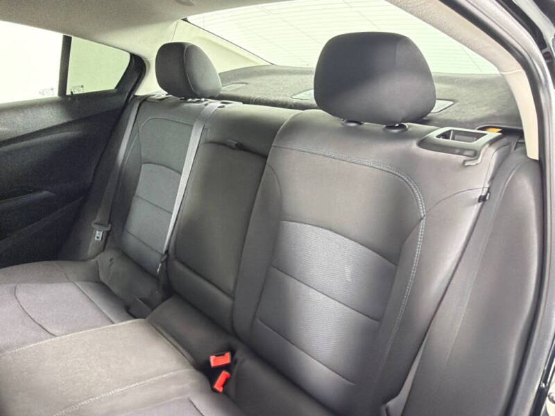 2017 Chevrolet Cruze LT Auto
