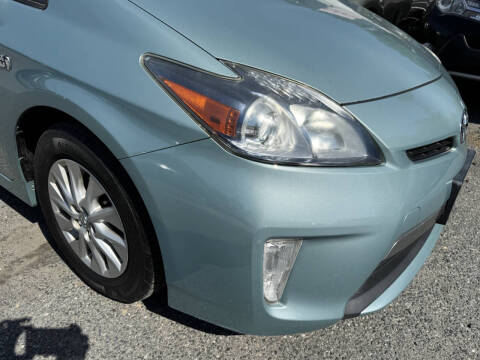 2012 Toyota Prius Plug-in Hybrid Advanced