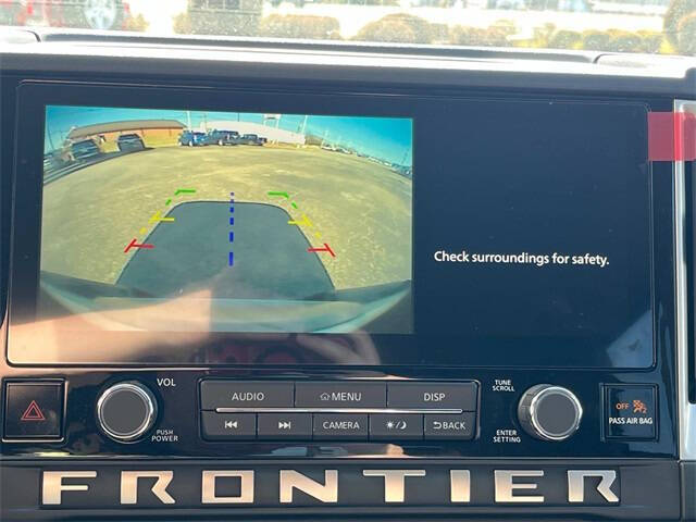 2025 Nissan Frontier SV