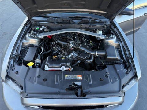 2013 Ford Mustang V6