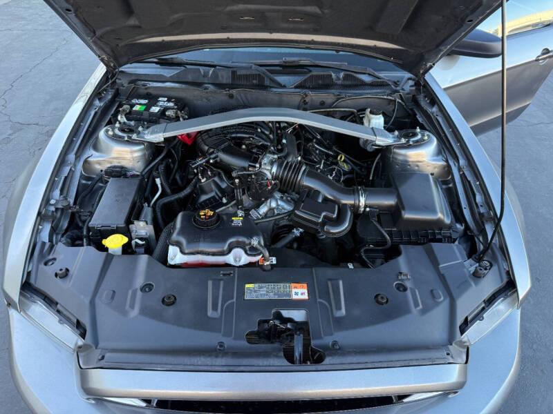 2013 Ford Mustang V6
