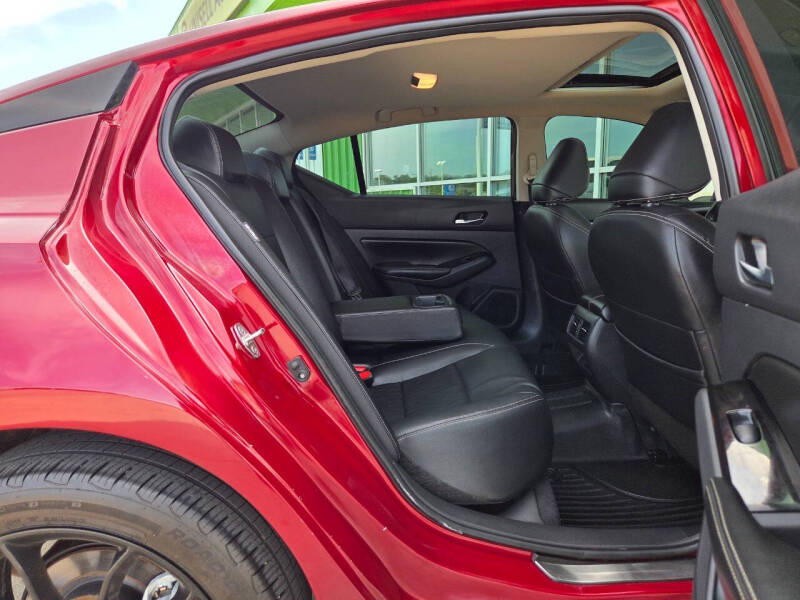 2022 Nissan Altima 2.5 Platinum