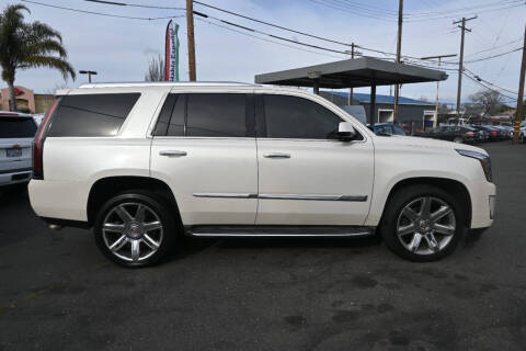 2015 Cadillac Escalade Luxury