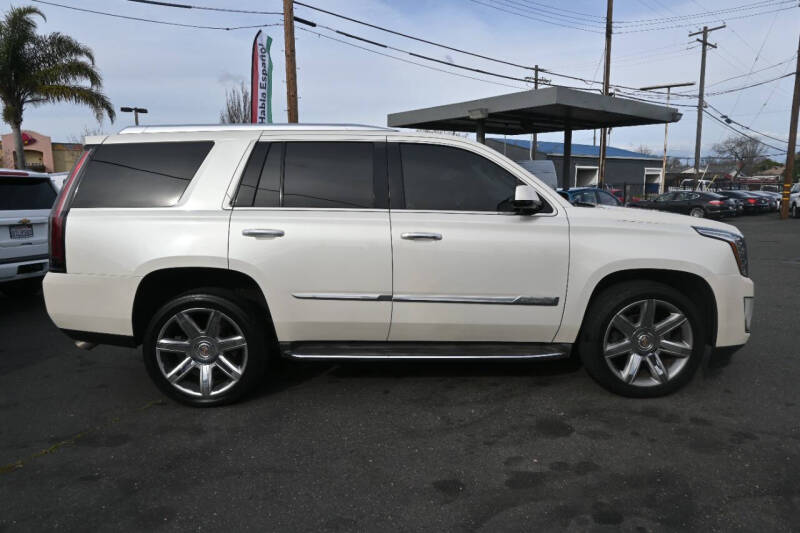 2015 Cadillac Escalade Luxury