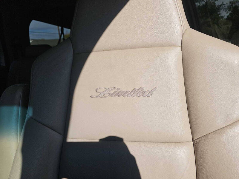 2004 Ford Excursion Limited