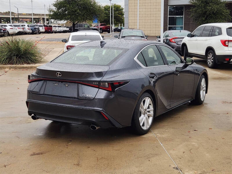 2023 Lexus IS 300