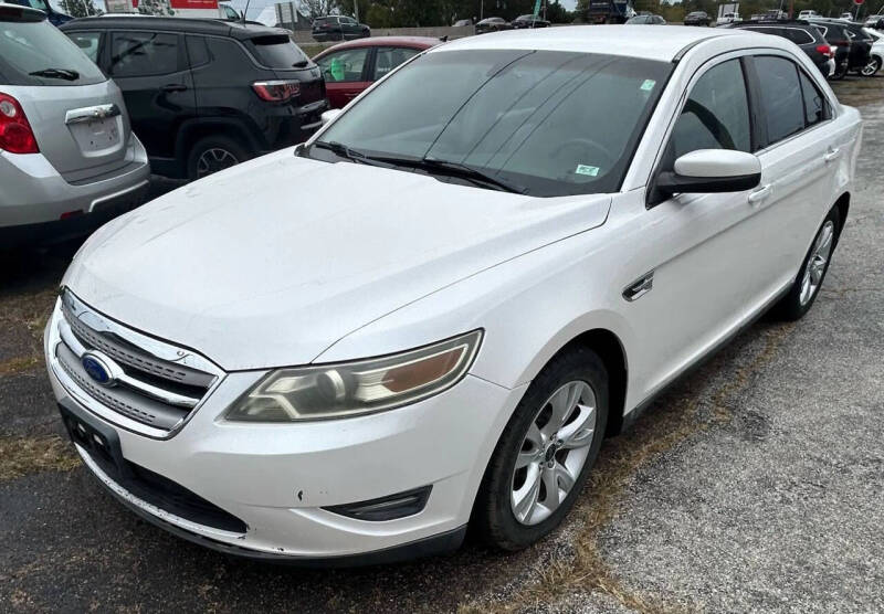2011 Ford Taurus SEL
