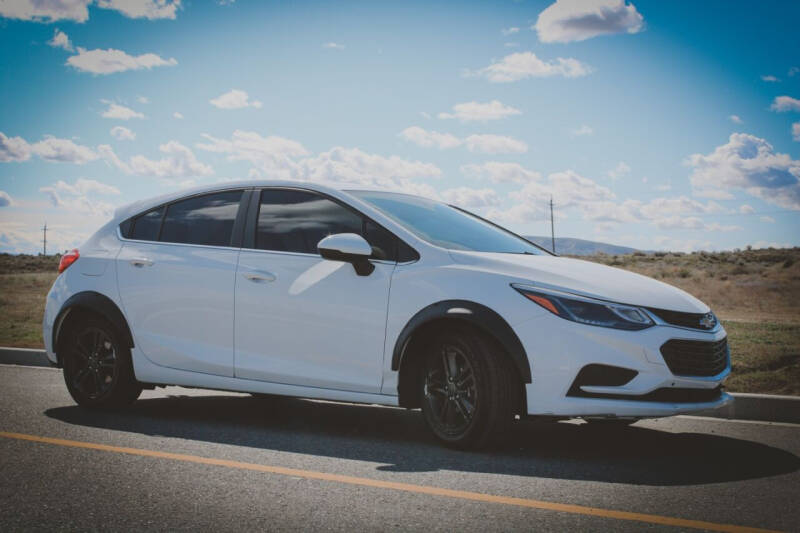 2017 Chevrolet Cruze LT Auto