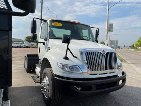 2012 IHC 4400 Single Axle
