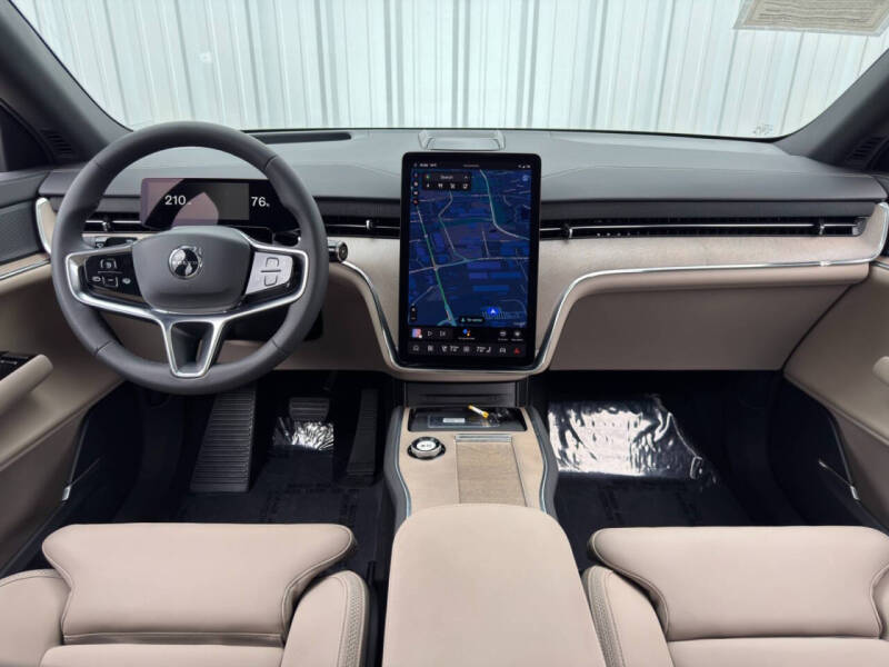 2025 Volvo EX90 Twin Performance Plus 7P