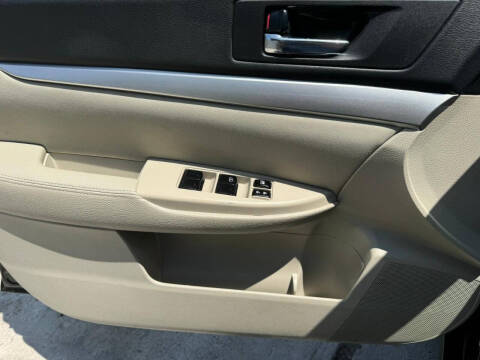 2010 Subaru Outback 3.6R Premium