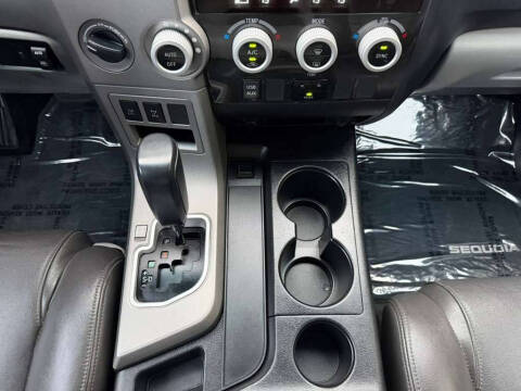 2013 Toyota Sequoia SR5