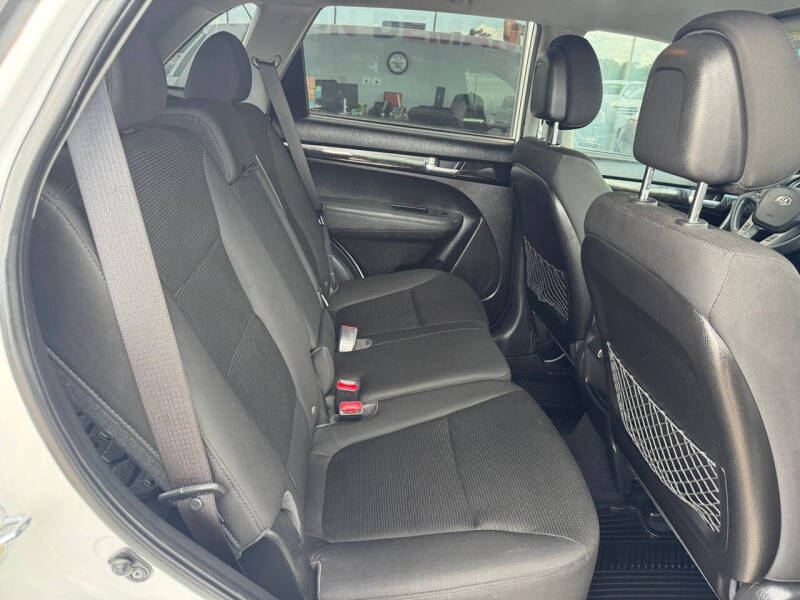 2014 Kia Sorento LX