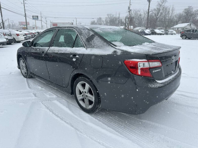 2012 Toyota Camry SE