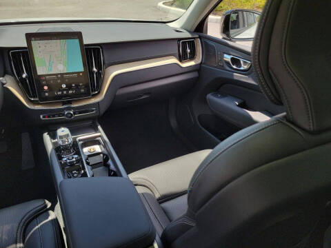 2026 Volvo XC60 B5 Ultra