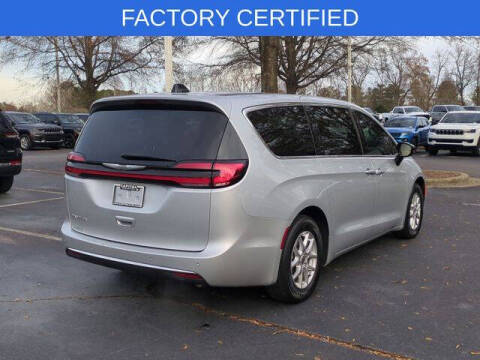 2024 Chrysler Pacifica Touring L