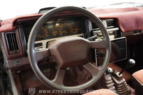 1989 Nissan Truck
