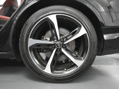 2024 Audi SQ7 4.0T quattro Premium Plus