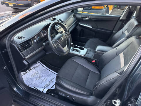 2013 Toyota Camry SE