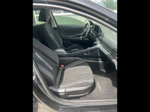 2022 Hyundai Elantra SEL