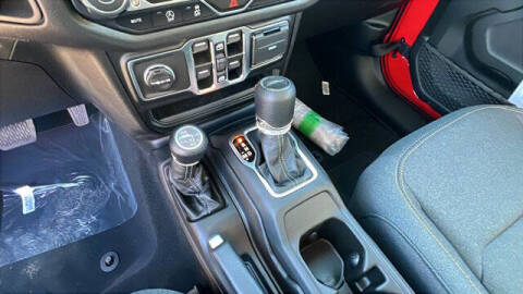 2026 Jeep Gladiator Sport