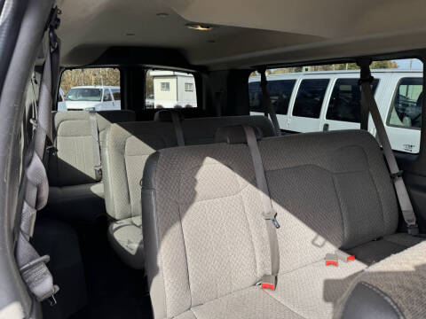 2017 Chevrolet Express LT 3500