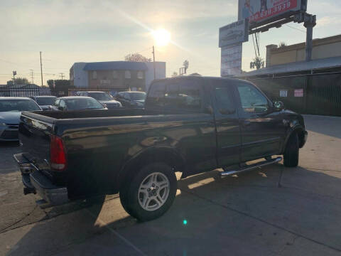 2003 Ford F-150 Lariat