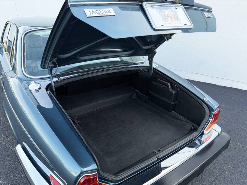 1986 Jaguar XJ