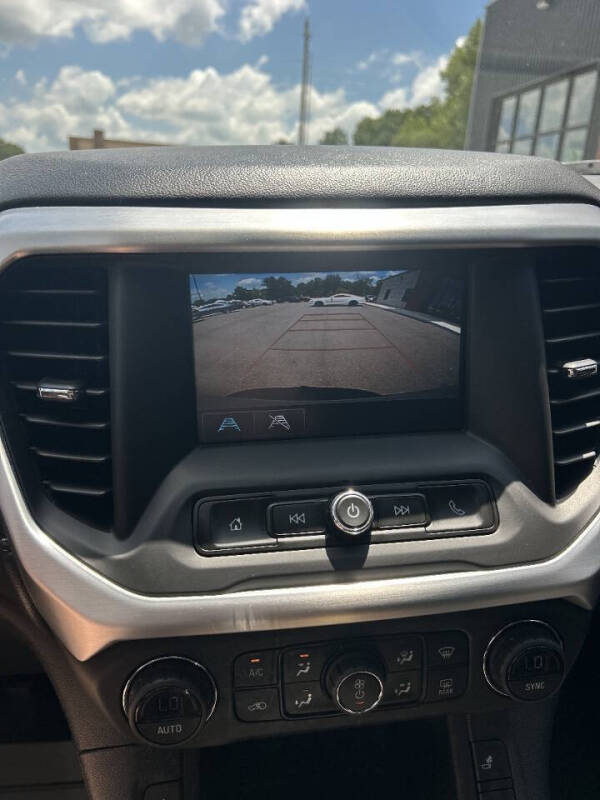 2019 GMC Acadia SLE-2