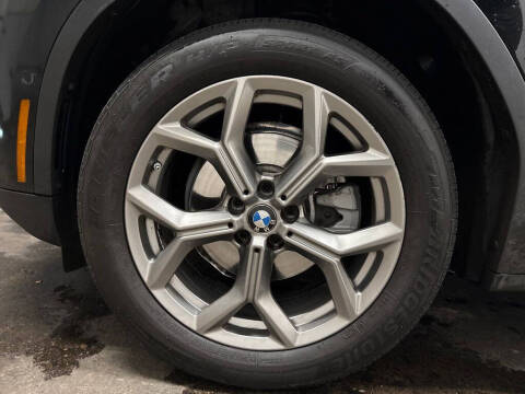 2022 BMW X4 xDrive30i