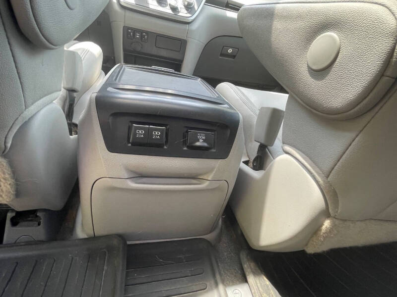 2020 Toyota Sienna XLE 8-Passenger