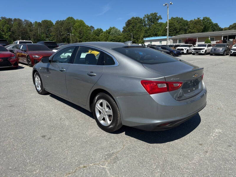 2024 Chevrolet Malibu LT