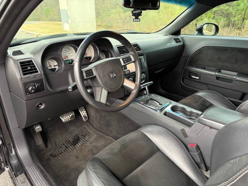 2010 Dodge Challenger SRT8