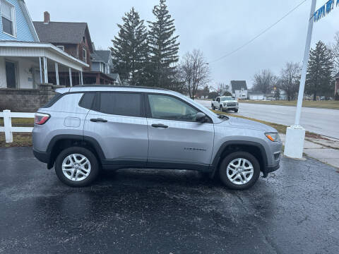 2018 Jeep Compass for sale at Rick Runion's Used Car Center in Findlay OH