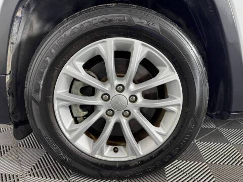 2022 Jeep Cherokee Latitude Lux