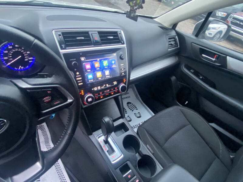 2018 Subaru Outback 2.5i Premium