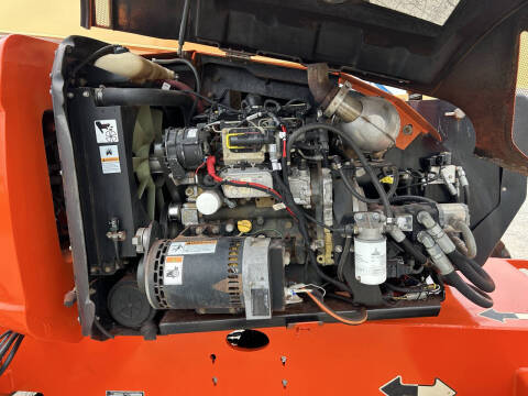2014 JLG 60' Manlift