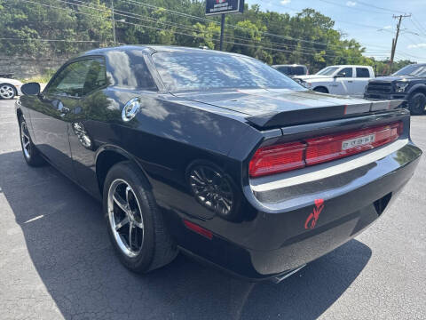 2011 Dodge Challenger SE