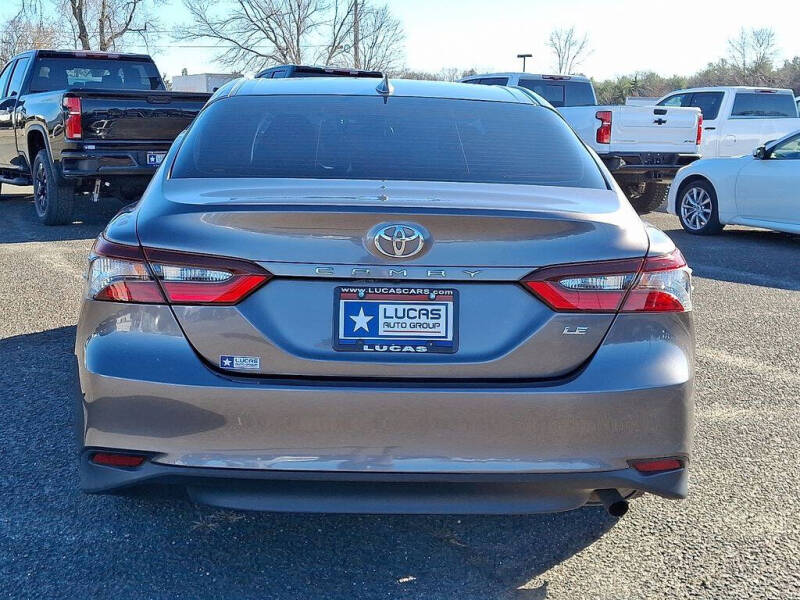 2022 Toyota Camry LE