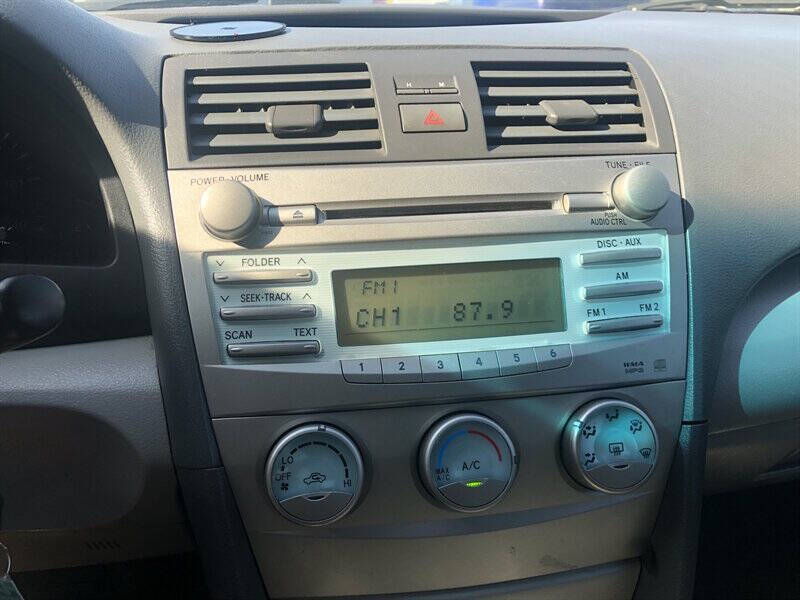 2009 Toyota Camry LE