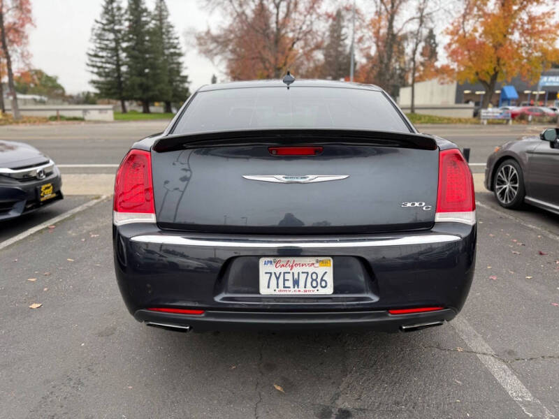 2016 Chrysler 300 C