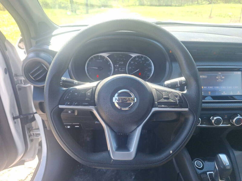 2020 Nissan Kicks S