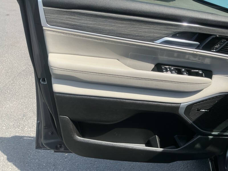 2022 Jeep Wagoneer Series II