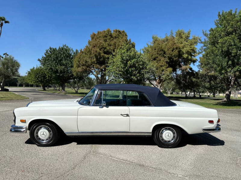 1970 Mercedes-Benz 280-Class