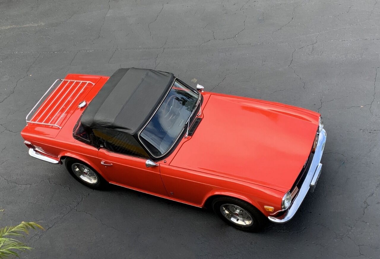 1972 Triumph TR6 38