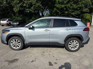 2024 Toyota Corolla Cross LE