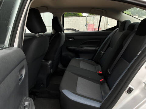 2025 Nissan Versa SV