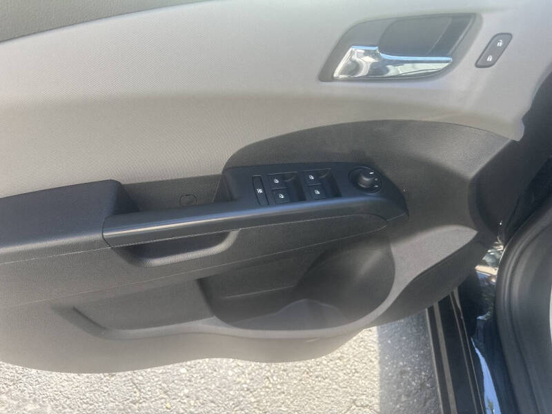 2016 Chevrolet Sonic LT Auto