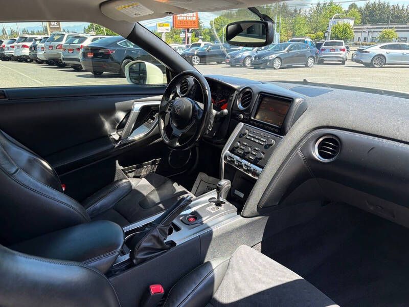 2009 Nissan GT-R Premium