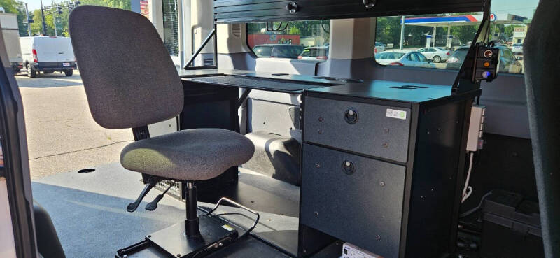 2017 Ford Transit 150 XLT